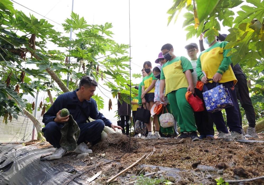 當季鮮果的品質「堅持」｜保證責任屏東縣聖選青果農特產品生產合作社