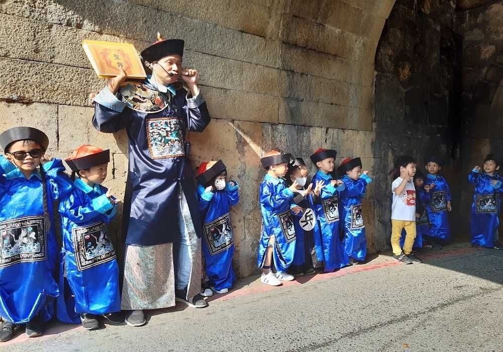 在古蹟裡兜轉　走讀巷仔內的左營故事