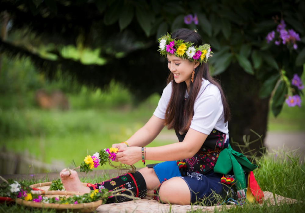 戴上花環，走訪卑南十部落的文化體驗之旅