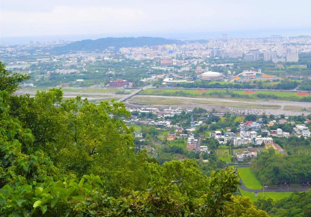 採礦之路變身林蔭步道 漫步佐倉，俯瞰整個花蓮市區與太平洋