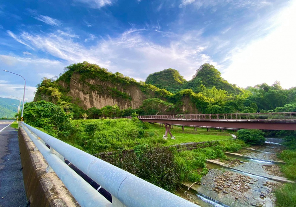 行經溪谷與隧道—每一個步伐都是生態故事