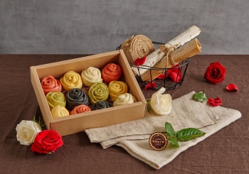 一家賣玫瑰花的包子店 手作食感一吃上癮