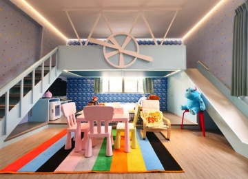 詩情夢幻城堡四人房型住宿