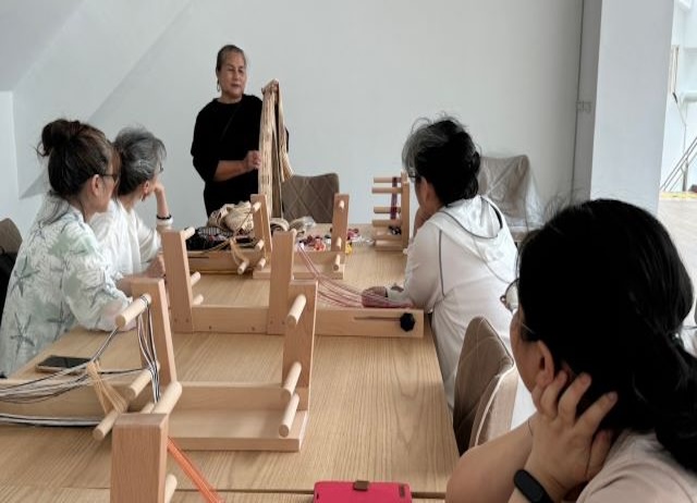 宜蘭南澳｜一日行程自由配C｜段木香菇鑲肉套餐+泰雅族國寶現場織布...