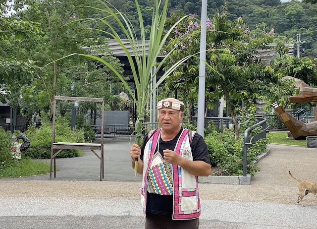 南投布農族部落半日遊-布農溪石彩繪