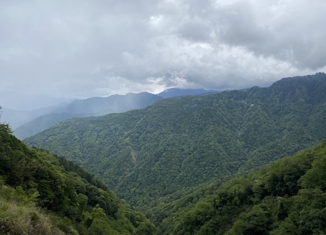 嘉義 阿里山 藍色部落里佳部落二日遊
